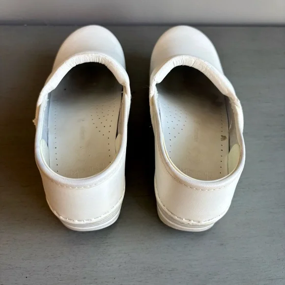 Dansko White Leather Slip-On Clogs Shoes Women 39 Narrow (US 8.5-9) Nurse Work - Picture 6 of 14